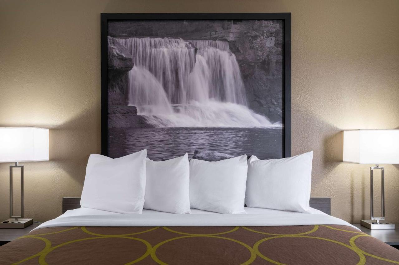 Super 8 By Wyndham Merrillville Dış mekan fotoğraf